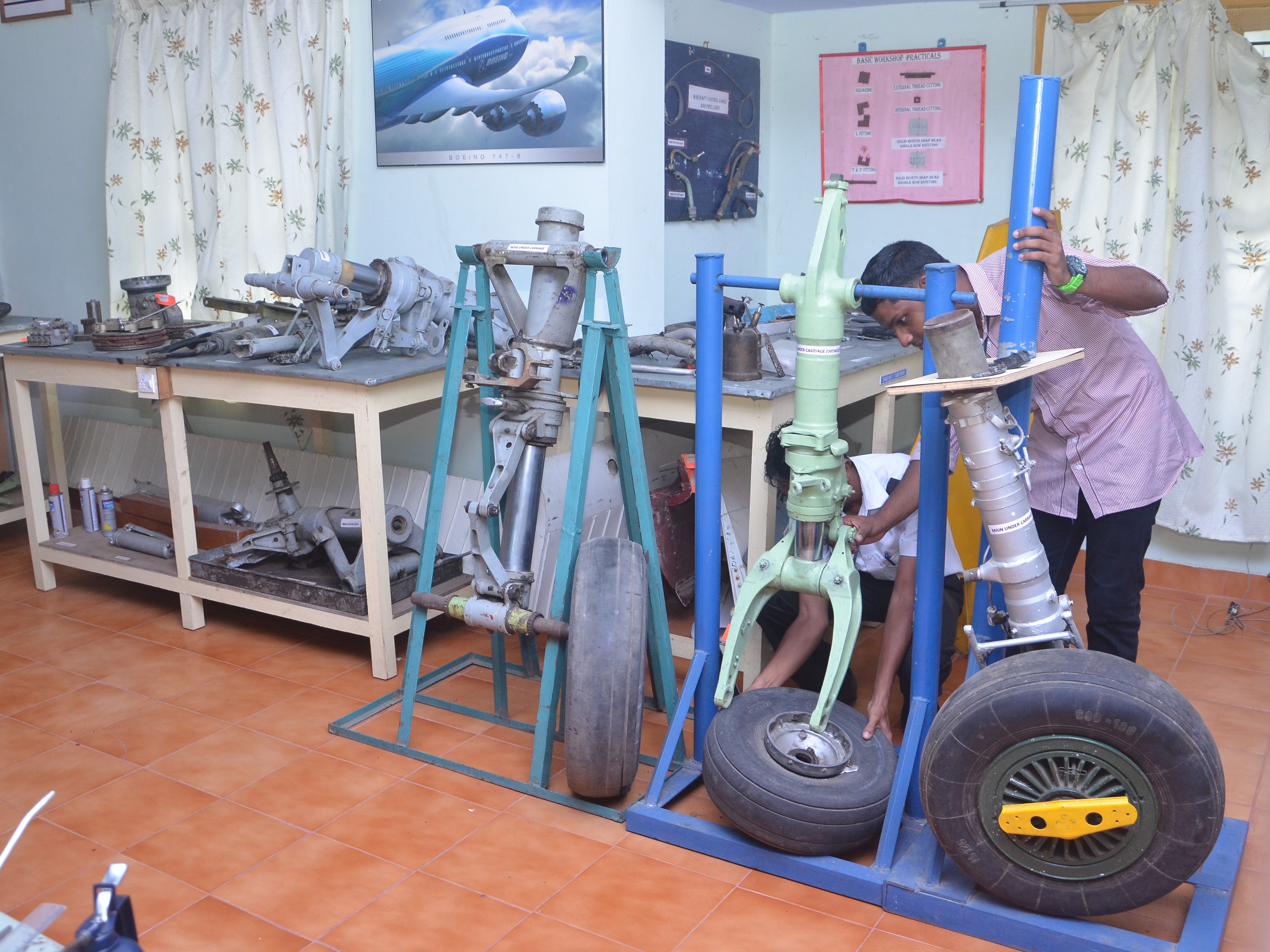 Aircraft Airframe Lab